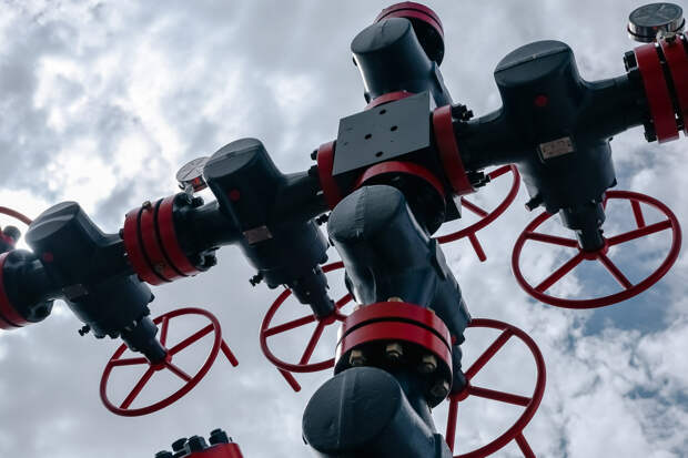 Россиянам назвали отрасли со средней зарплатой выше 400 тысяч рублей