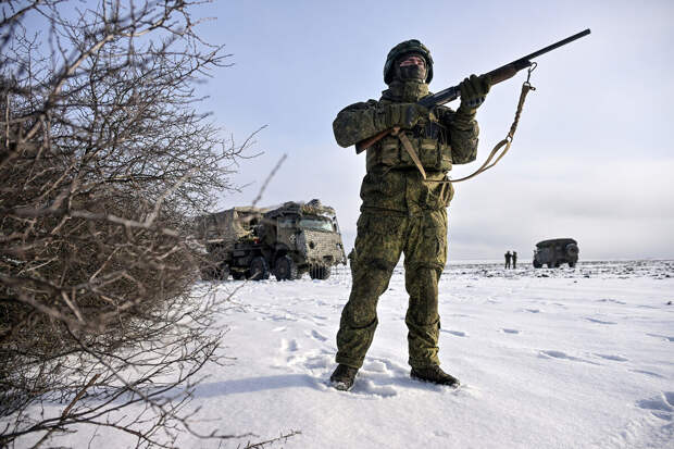 Военкор Коц назвал заманухой Запада сценарий стремительного взятия Россией Литвы