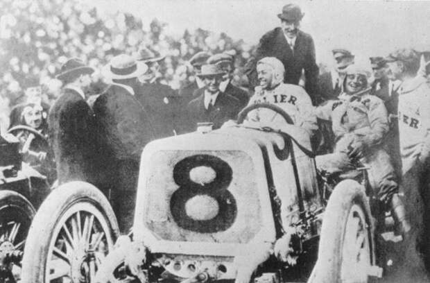 Подборка фотографий автогонок прошлого века (154 фото)