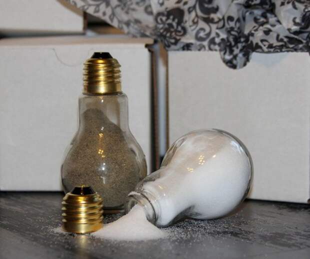 Отличные идеи для использования лампочек (19 фото)