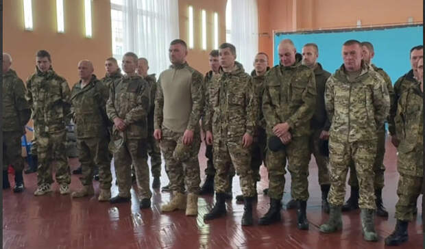В зону СВО нести службу отправилось 20 добровольцев из Владимирской области