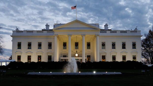 The Atlantic: директор ФБР и министр сухопутных войск США могут лишиться постов