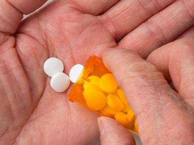 Кандидозный уретрит у мужчин: лечение препаратами и народными средствами