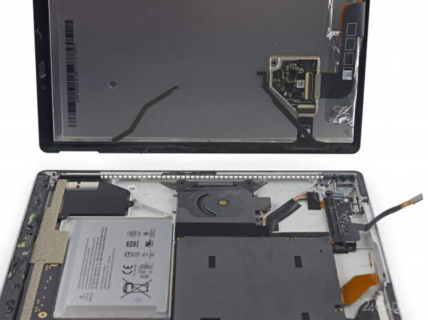 Специалисты iFixit заглянули внутрь ноутбука Microsoft Surface Book (43 фото + видео)