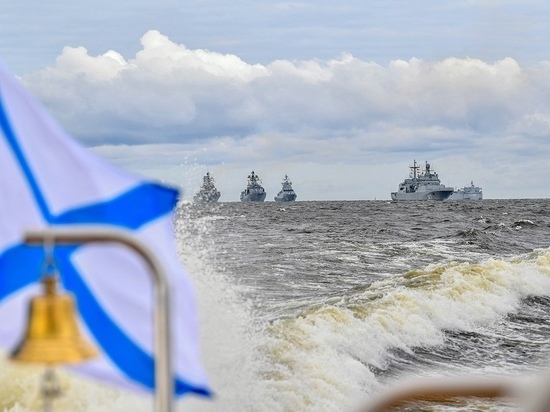 Политологи оценили предстоящие маневры ВМС РФ, КНР, Ирана у границ США