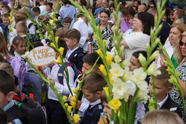 Скоро в школу: в России назвали даты приёма документов в первые классы в 2026 году