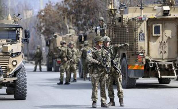 На фото: британские солдаты в Кабуле, Афганистан