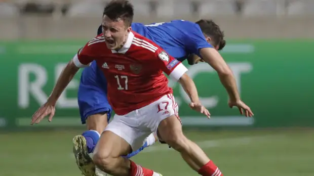 ТАСС: Головин пропустит около двух недель из-за травмы в матче с Кипром