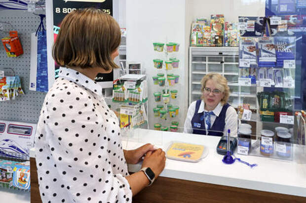 Отделения пустеют, очереди растут: сотрудники «Почты России» начали массово увольняться. В чем причина?