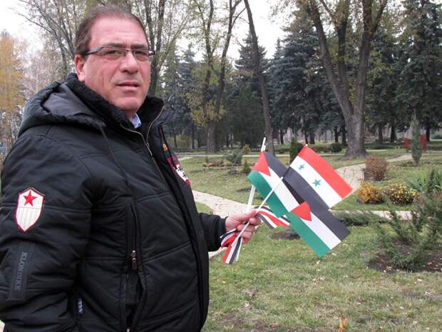В Донецке заложили Аллею народного единства