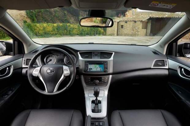 Nissan заменил Tiida на Sentra