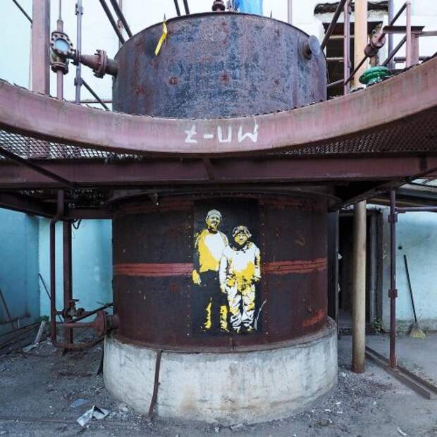 Московский стрит-арт от художника Zoom (15 фото) Московский стрит-арт от художника Zoom (15 фото)