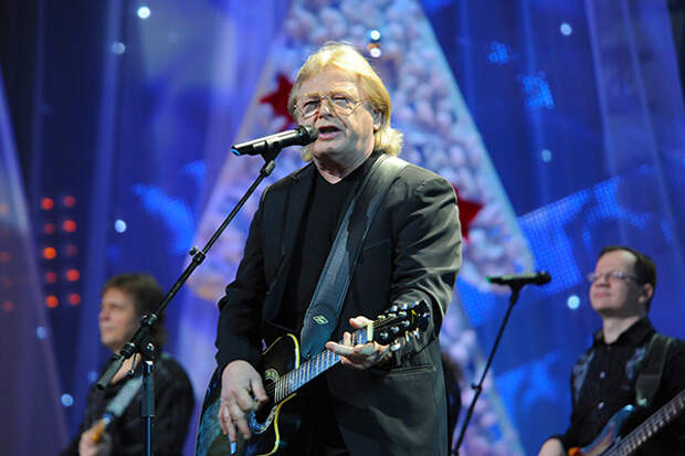 Юрий Антонов
