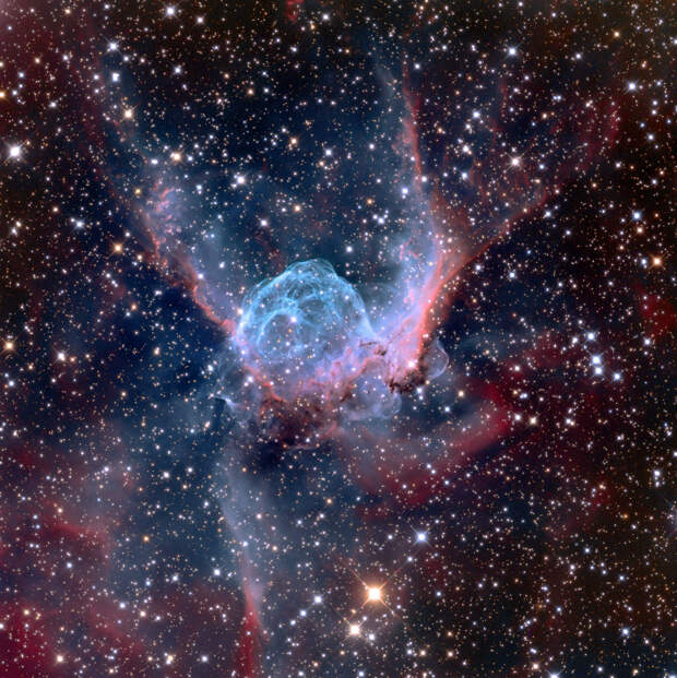 Эмиссионная туманность NGC 2359
