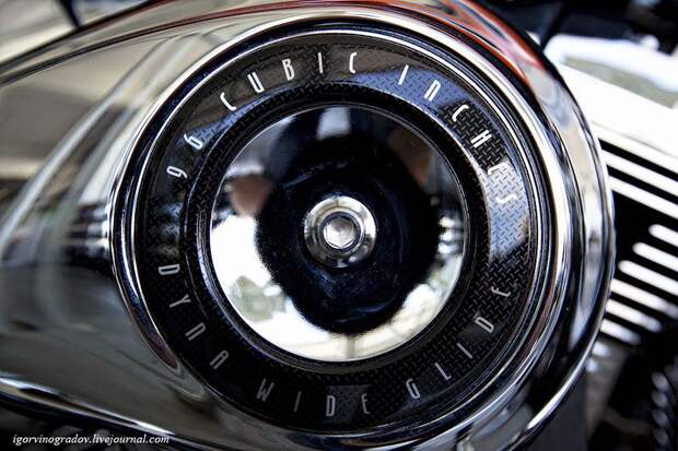 Мотоцикл Harley-Davidson крупным планом (28 фото)