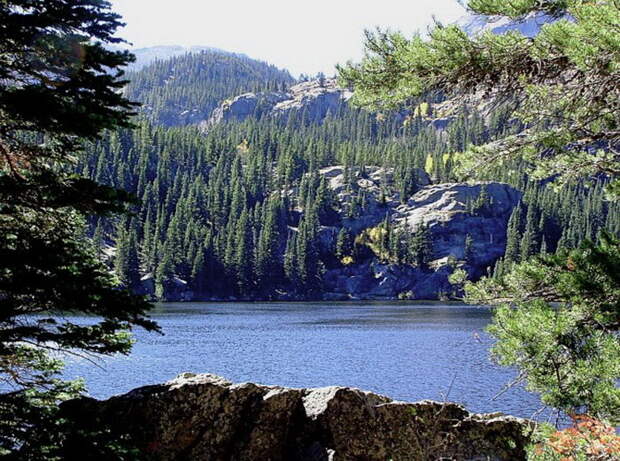Большое Медвежье озеро: самый фотогеничный водоем Канады