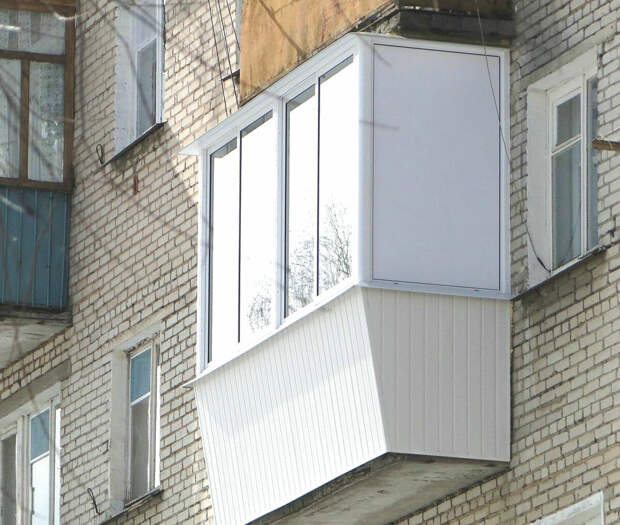 Остекление балкона. Что можно и нельзя в 2022 году