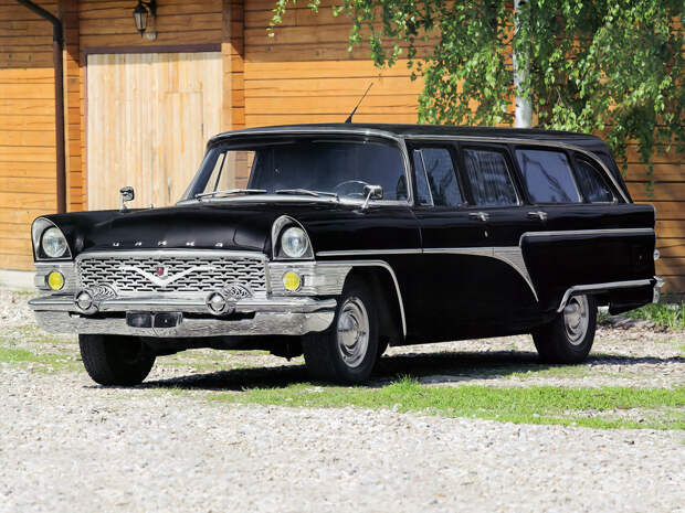 46. ГАЗ-РАФ 13С '1973–82. На РАФе с 1973 года изготавливали санитарные автомобили ГАЗ 13С с кузовом универсал на базе стандартной "Чайки" для нужд 4-го Главного управления Минздрава 46. ГАЗ-РАФ 13С '1973–82. На РАФе с 1973 года изготавливали санитарные автомобили ГАЗ 13С с кузовом универсал на базе стандартной "Чайки" для нужд 4-го Главного управления Минздрава катафалк, скорая, универсал