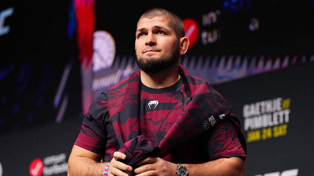 Кормье: Хабиба можно было бы победить, только взяв с собой в октагон биту