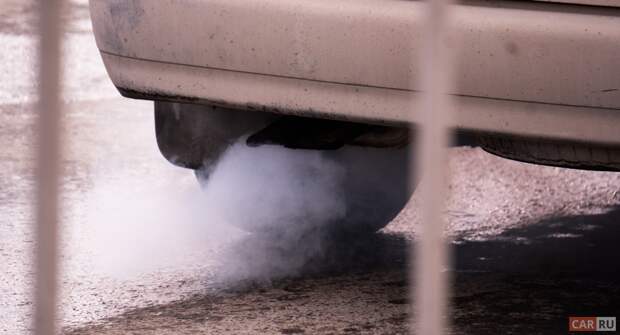 Виновники сизого дыма — маслосъемные кольца или колпачки?