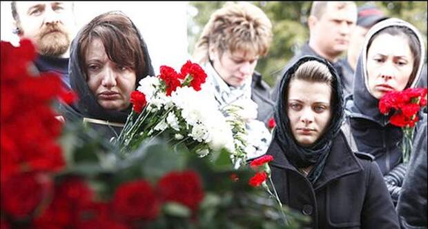 В России предпочитают традиционные похоронные традиции