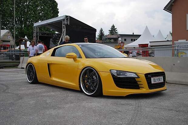 Подборка классических и тюнингованных автомобилей (72 фото)