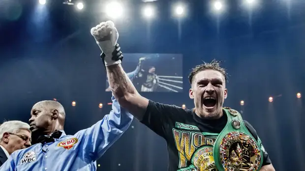 Усик назвал драки в Верховной раде цирком