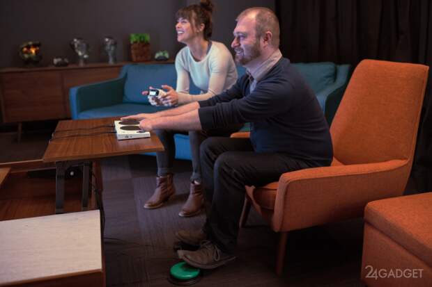 Microsoft представила новый геймпад Xbox Adaptive Controller (9 фото + видео)