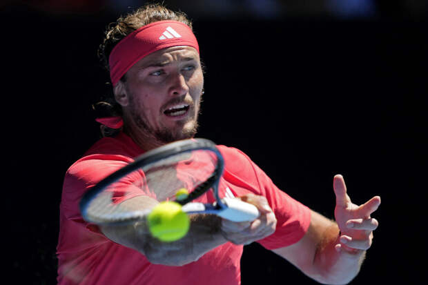 Немецкий теннисист Зверев вышел в полуфинал Australian Open - 2026