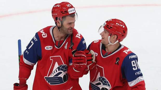 «Локомотив» победил «Металлург» в матче лидеров конференций. Радулов забил с игры и не реализовал буллит