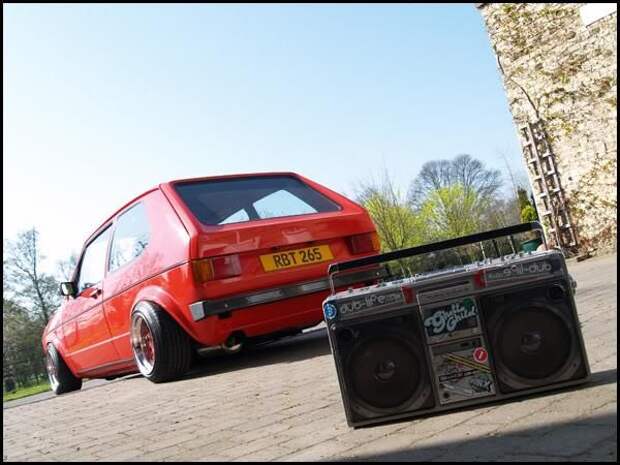 Подборка классических и тюнингованных автомобилей (72 фото)