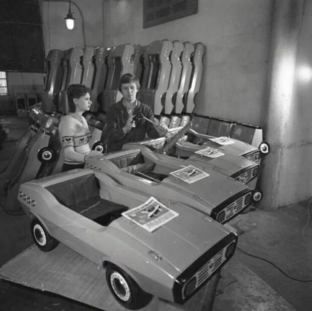 Детские педальные автомобили. 1983 год Детские педальные автомобили. 1983 год