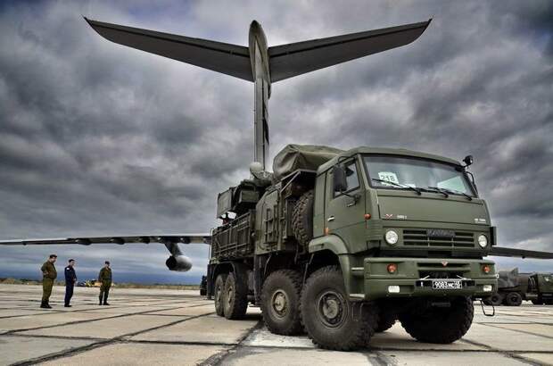 НАТО напугана возрождением Вооружённых сил России