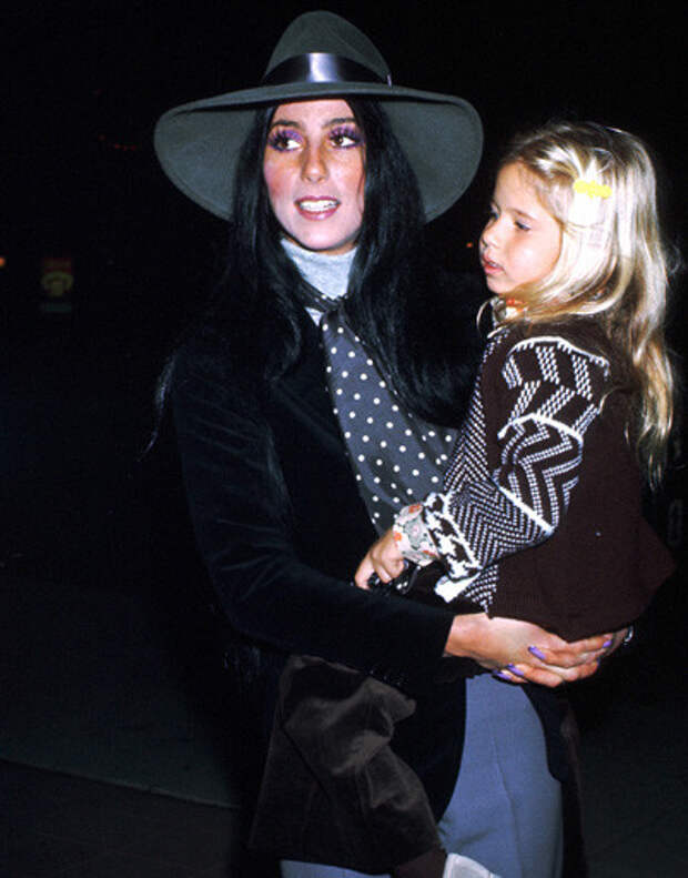 Шер с дочерью, 1974 год