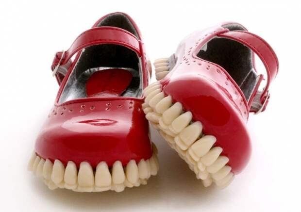 обувь с зубами на подошве, дизайнеры зубы ботинки