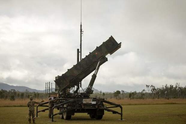 Bloomberg: США изучают возможность отправки Украине одной системы ПВО Patriot