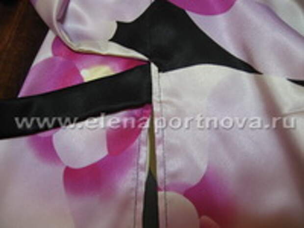 Боковые разрезы блузы-кимоно