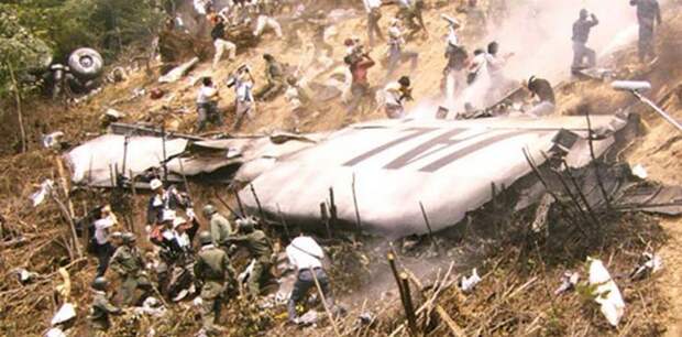 Самолет, разбившийся в Японии, загадочным образом появился на радарах 35 лет спустя