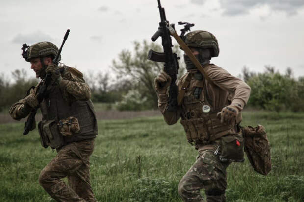 ТАСС: ВСУ пытаются покинуть позиции в Красногоровке