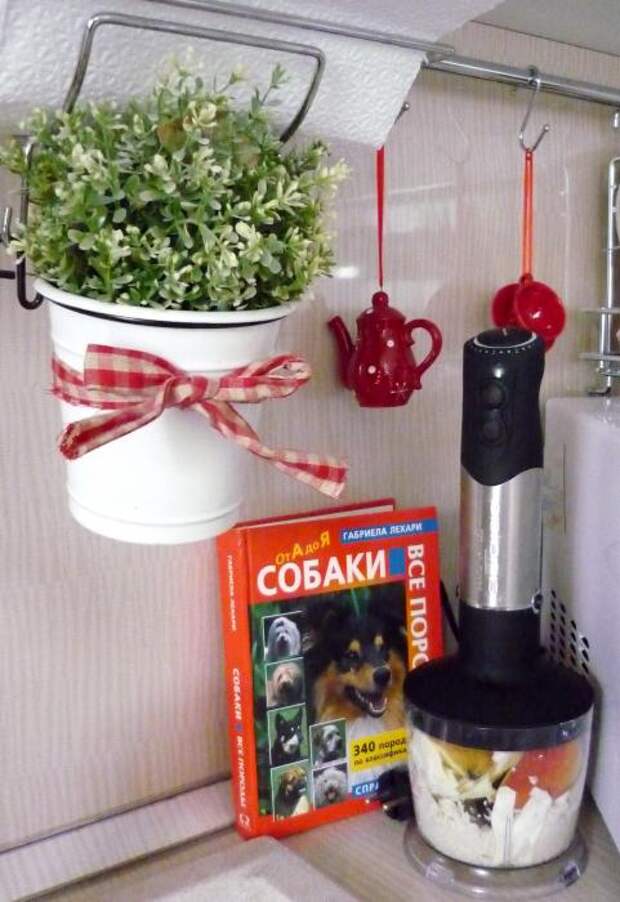 Интерьер кухни, цветы на кухне