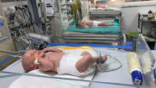 Кеннеди-младший: США столкнулись с резким падением уровня рождаемости