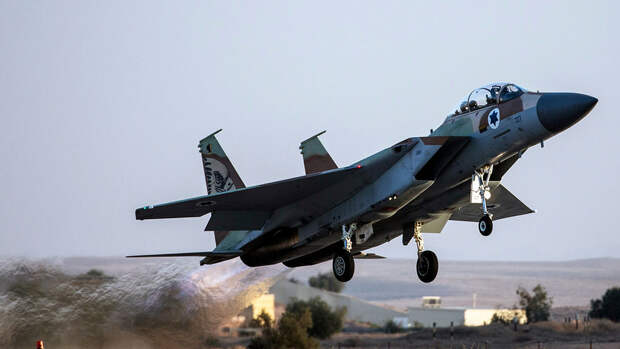 ЦАХАЛ: ВВС Израиля атаковали военные объекты в секторе Газа