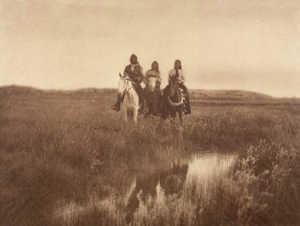 1904-1924 годы: Жизнь североамериканских индейцев в фотографиях Эдварда Кёртиса