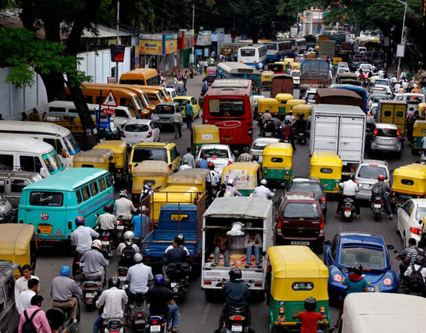 Индия: большие машины автопутешествие, вождение автомобиля, путешествие