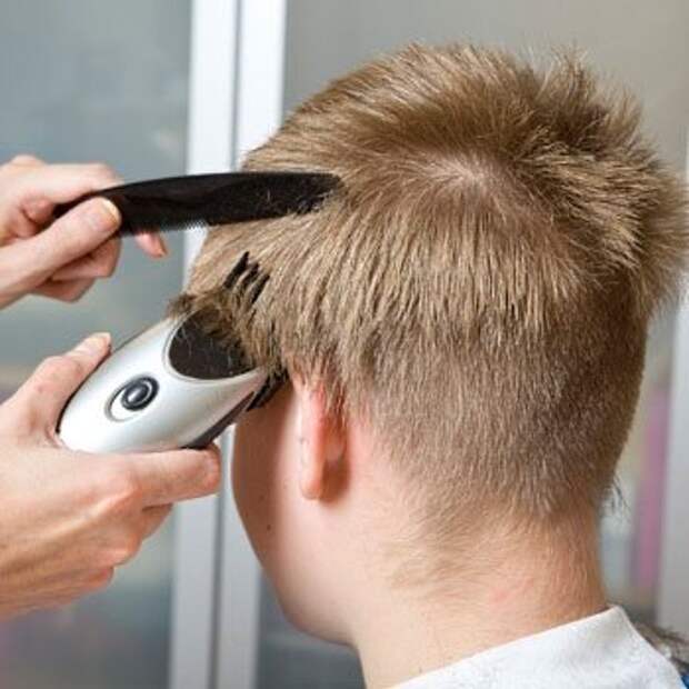 Как убрать объем волос в мужских стрижках