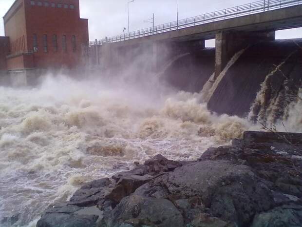 В Казахстане прорвало плотину «Шоптыколь», проводятся работы по укреплению