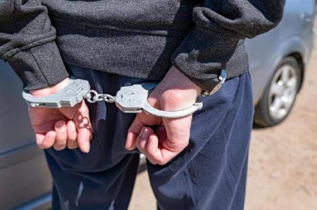 Тамбовчанина задержали с 30-ю свёртками наркотиков