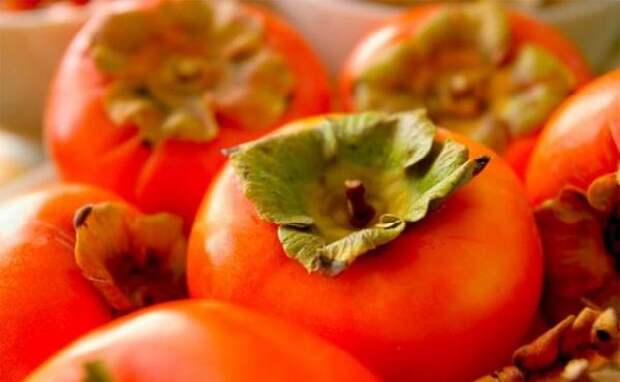 Самые полезные фрукты, овощи и ягоды зимой - Хурма. . 