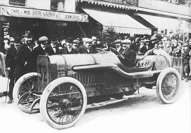 Подборка фотографий автогонок прошлого века (154 фото)