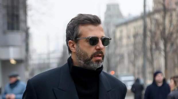 Ургант пожаловался на проблемы с концертами в США